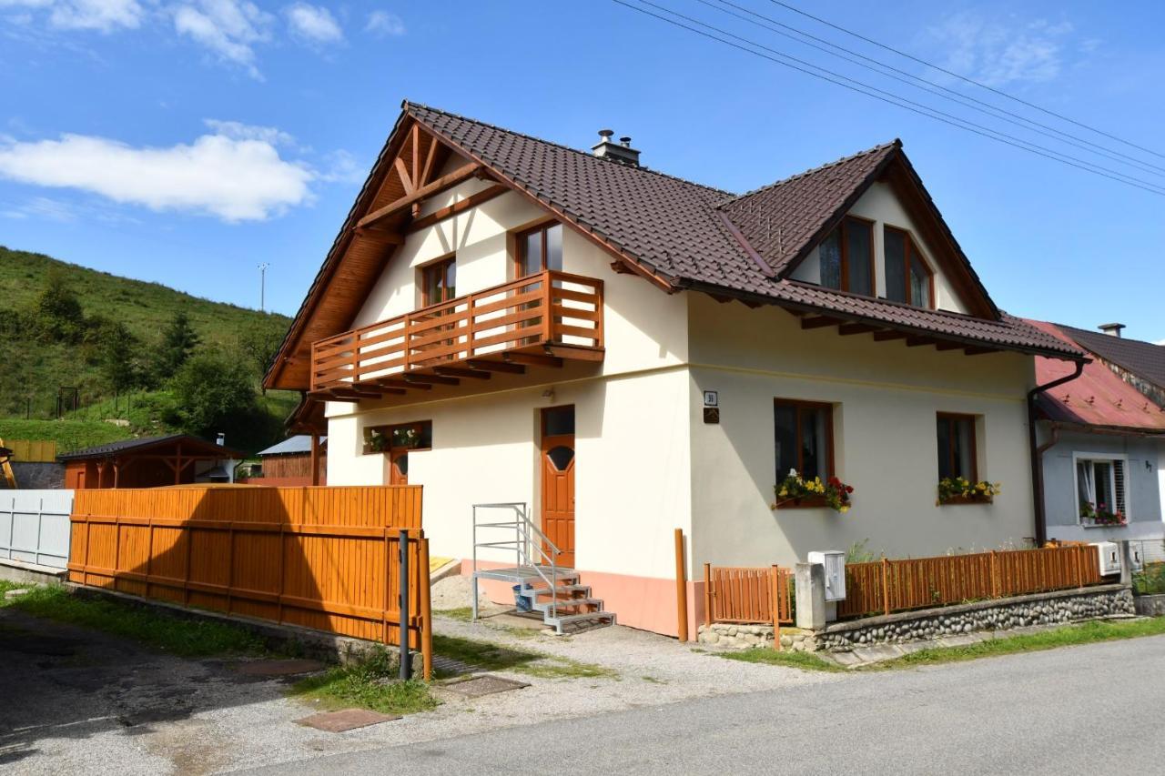 Ubytovanie Dita Cerveny Klastor Exterior photo